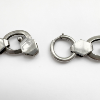 1938-Silver-Link-Necklace-Clasp-View1