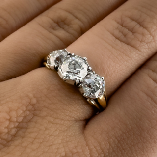 Antique-3-Stone-Trilogy-Diamond-Ring-2.65ct-Body-View1