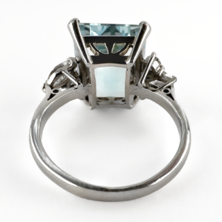 Emerald-Cut-Aquamarine-Diamond-Dress-Ring-Back-View1