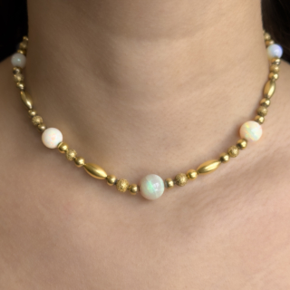 Antique-Gold-Opal-Beaded-Necklace-Body-View1