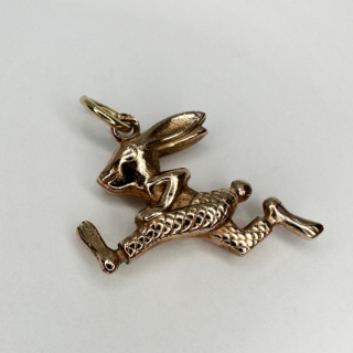 9ct-Rose-Gold-March-Hare-Pendant-Left-View1