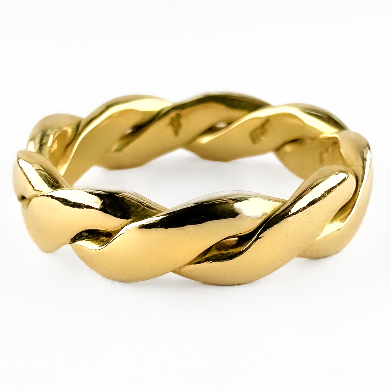 1970 Kutchinsky Twisted Gold Band 18ct gold front view