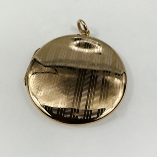 08-03-23-Edwardian-15ct-Yellow-Gold-Large-Locket-FrontView2