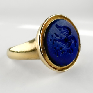 Lapis-Griffin-Intaglio-Signet-Ring-Side-View1