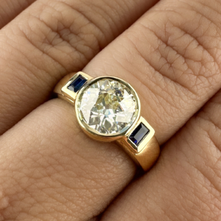 1.63ct-Diamond-Sapphire-Ring-Body-View1