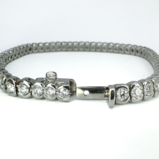 08-10-25-6.67ct-Diamond-Tennis-Bracelet-Clasp-View2
