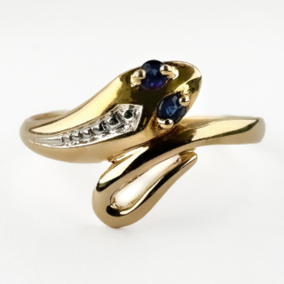 Sapphire-Eyes-Gold-Snake-Ring-Front-View2