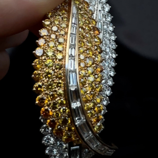 09-12-24-Yellow-White-Diamond-Leaf-Brooch-Thumbnail