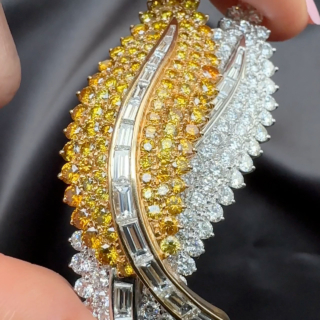 09-12-24-Yellow-White-Leaf-Brooch-Thumbnail