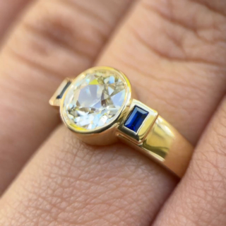 1.63ct Diamond & Sapphire Ring