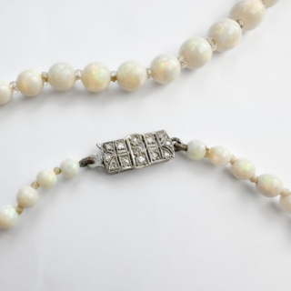 Edwardian-Opal-Beaded-Necklace-Clasp-View1