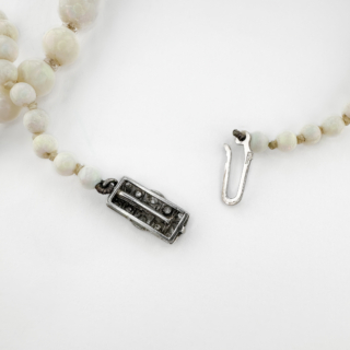 Edwardian-Opal-Beaded-Necklace-Mark-View1