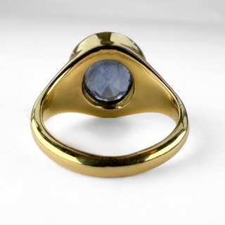 Sapphire-Signet-Ring-Back-View1
