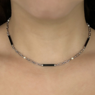 Deco Style Platinum Pearl Neck Chain 16.5 Inches Long.Beautiful natural pearls mid chain between 3/4 inch black onyx bars.Dog clip clasps to secure.Please contact us if you would like to know more about this neckchain.