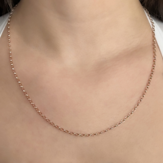 Rose Gold Belcher Chain 22". The chain is in excellent condition with a lobster clasp and bale secure on the neck, all in excellent condition. Please contact us if you would like to know more about this chain or visit us at Saddingtons Jewellery, Mayfair.