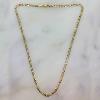 Beautifully classic 4 mm Figaro 18" Chain in 9ct Yellow Gold, Hallmarked London. The chain has a width of 4 mm, a length of 18" and is joined by a lobster claw clasp. Lying elegantly flush to the skin, typical of a Figaro chain.