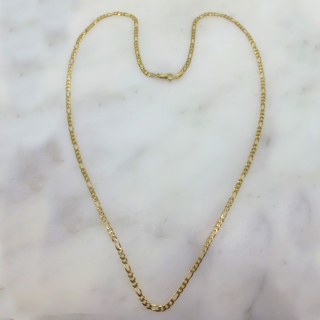 Beautifully classic 3mm Figaro 24" Chain in 9ct Yellow Gold, Hallmarked Italy, import mark Birmingham, 1985. The chain has a width of 3 mm, a length of 24" and is joined by a spring ring clasp. Lying elegantly flush to the skin, typical of a Figaro chain.