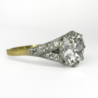 Art-Deco-2.17ct-Diamond-Ring-Side-View1