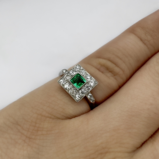 Antique-Emerald-Diamond-Square-Cluster-Ring-Body-View1