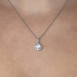 1.58ct-Halo-Diamond-Pendant-Body-View1
