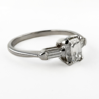 Emerald-Cut-Diamond-Ring-1.02ct-Side-View2