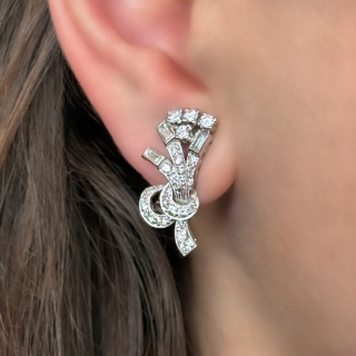 Baguette-Brilliant-Cut-Diamond-Earrings-Body-View2