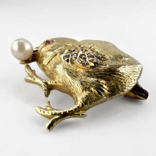 Vintage-Gold-Chick-Brooch-Side-View1