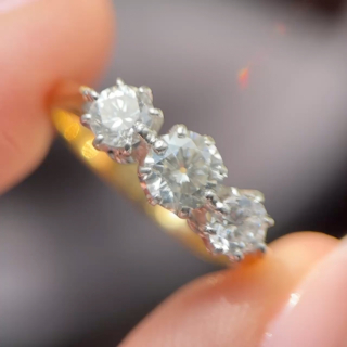1920's 3 Stone Diamond Ring 1.24cts