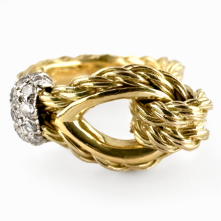 Kutchinsky Diamond Rope Knot Ring 18ct gold front view