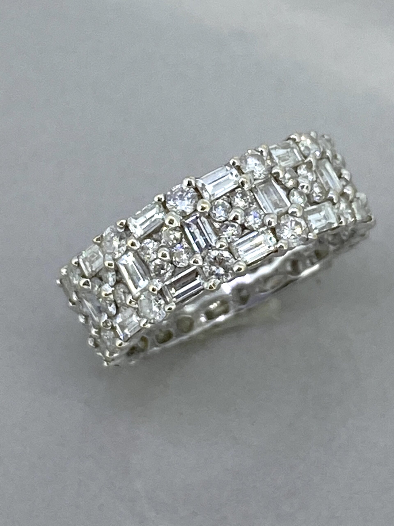 Dazzling Diamond Full Eternity Band Ring with Baguette Diamonds in 18 Carat White Gold. Beautiful Ring in UK size 0 1/2.  Outstanding Ring.