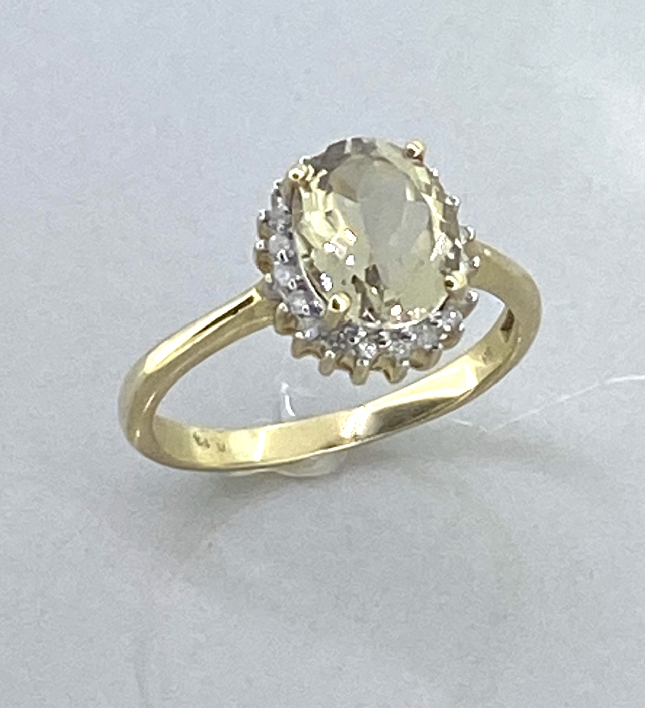 Citrine and Diamond 9 Carat Cluster Ring.Size: UK: O. France:54. Germany:17.25. US:7. Japan:14.