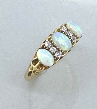 Opal and Diamond 3 Stone Edwardian Ring Set with 6 Diamonds in 18 Carat Gold