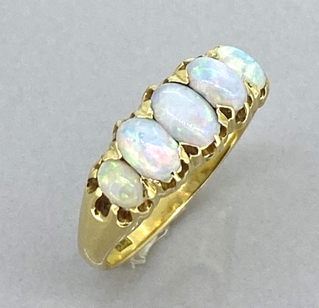Hallmarked Chester 1904.  Size:  UK:K1/2, US:5.5, France:50.25, Germany:16.25, Japan:10
