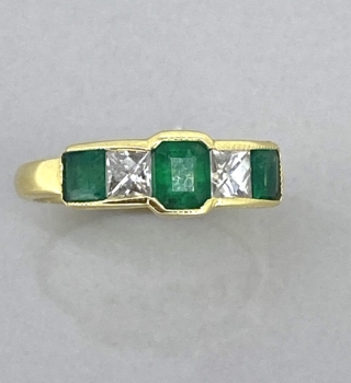 9CF5400C-6A55-44DC-81B8-D8EE50C67AA4_1_201_a