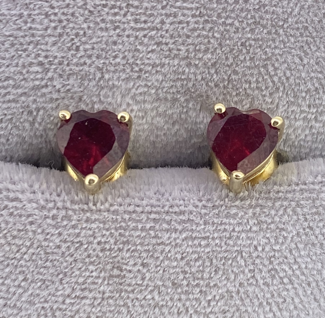 Ruby Stud Earrings in 9 Carat Gold