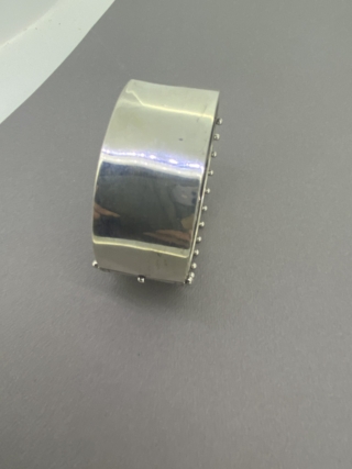 25E9B9F5-2BE3-4AB9-9DAF-5C6DE11A9565