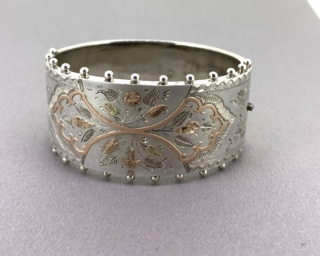 E01DA5FB-C43F-4F42-99E1-A2E350121BBD_1_201_a