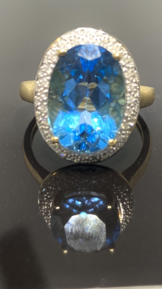 FBE0D021-41A7-4760-A93F-DBAAEECBAF9F_1_201_a