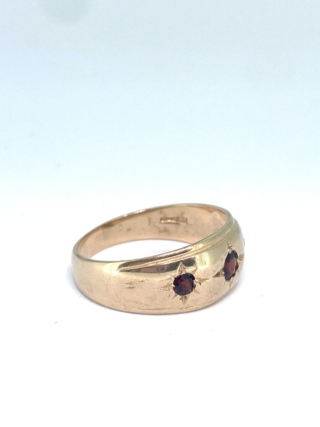 The ring is large size X an a half. It can be resized within 2-4 sizes only. It is clearly hallmarked.