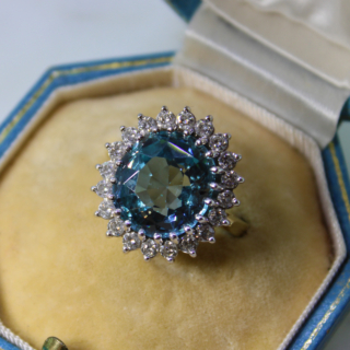 211013-18ct-diamond-aquamarine-cluster-ring-AA=