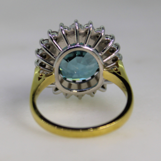 211013-18ct-diamond-aquamarine-cluster-ring-AA=-III
