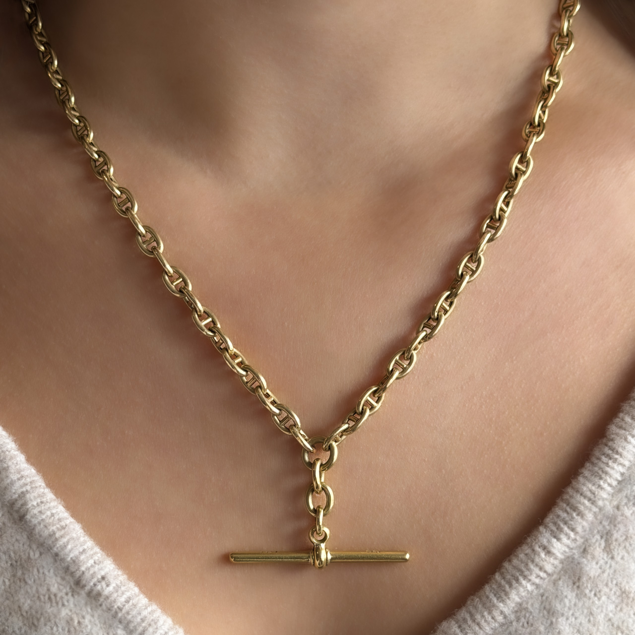 Cable Link Mariner Albert Chain 18ct gold on neck