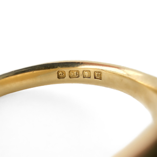 1918 lynx & motto intaglio signet ring 18ct gold hallmarks