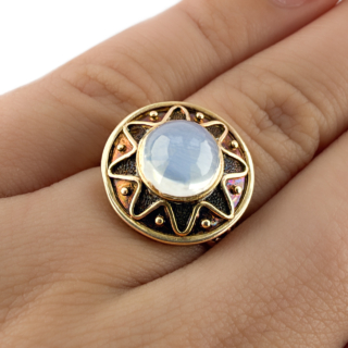 1970s Moonstone Statement Ring on hand 14ct gold