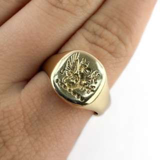 Vintage Gryphon Intaglio Signet Ring 18ct gold on hand