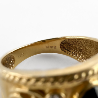 Etruscan-Cabochon-Ruby-Sapphire-Ring-Mark-View1