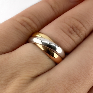 Les-Must-de-Cartier-Trinity-Ring-Body-View1