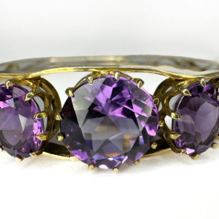 24-09-25-Amethyst-5-Stone-Bangle-Front1