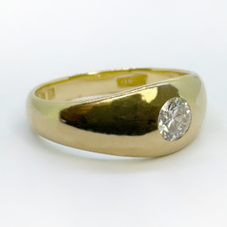 Chubby Single Stone Antique Gypsy Diamond Ring.Bright,sparkly central Edwardian cut diamond, 0.40 diamond carat weight,which is gypsy (rub over) set in smooth 18ct yellow gold.From the widest central point the ring measures 0.8cm and the ring gradually tapers down the the back of the ring.There is a hallmark inside the shank, London 1930, makers mark J.W.Ltd.A stunning ring on its own or for stacking,easy and comfortable to wear.This ring can be resized preserving the hallmark.Please contact us if you would like to know more about this ring.