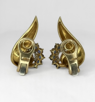 Kutchinsky-Sapphire-Diamond-Swirl-Earrings-Back-View1
